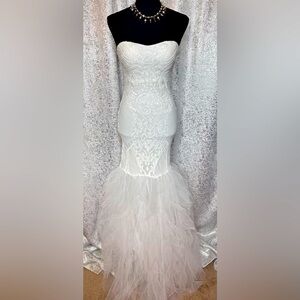 NWT Lace and sequined gown